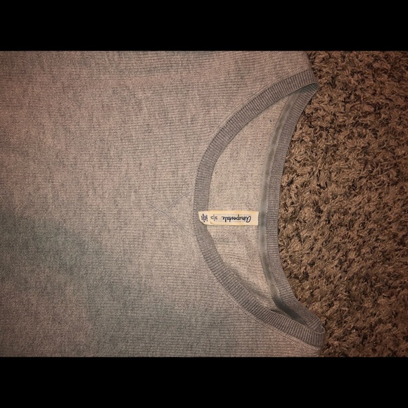 Grey Sweater - Picture 4 of 4